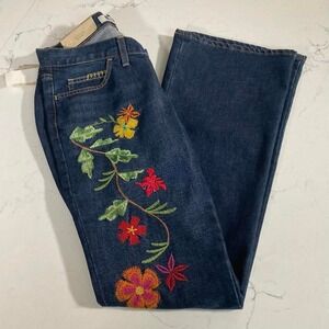 NWT GAP Floral Embroidered Bootcut‎ Jeans | Dark Wash  | Size  8